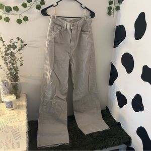 Tan levi’s high loose jeans